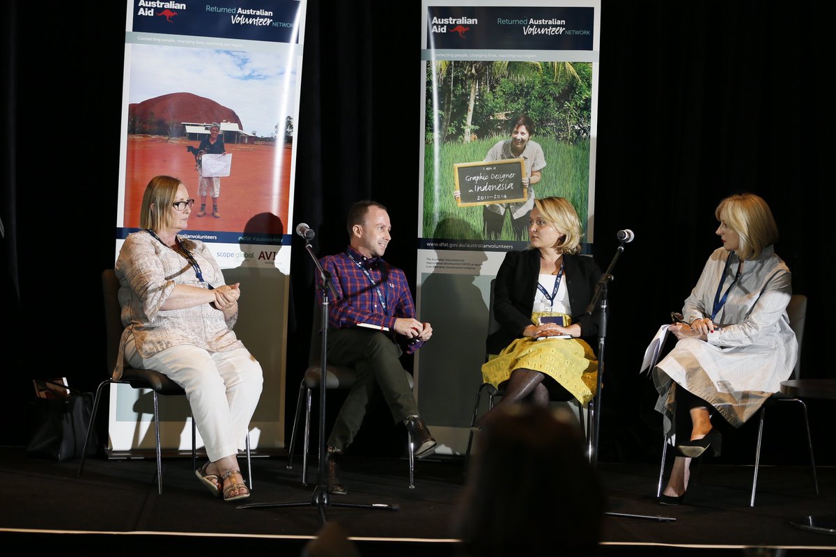 Lisa Fletcher (fiftytwoweeks) Twitter