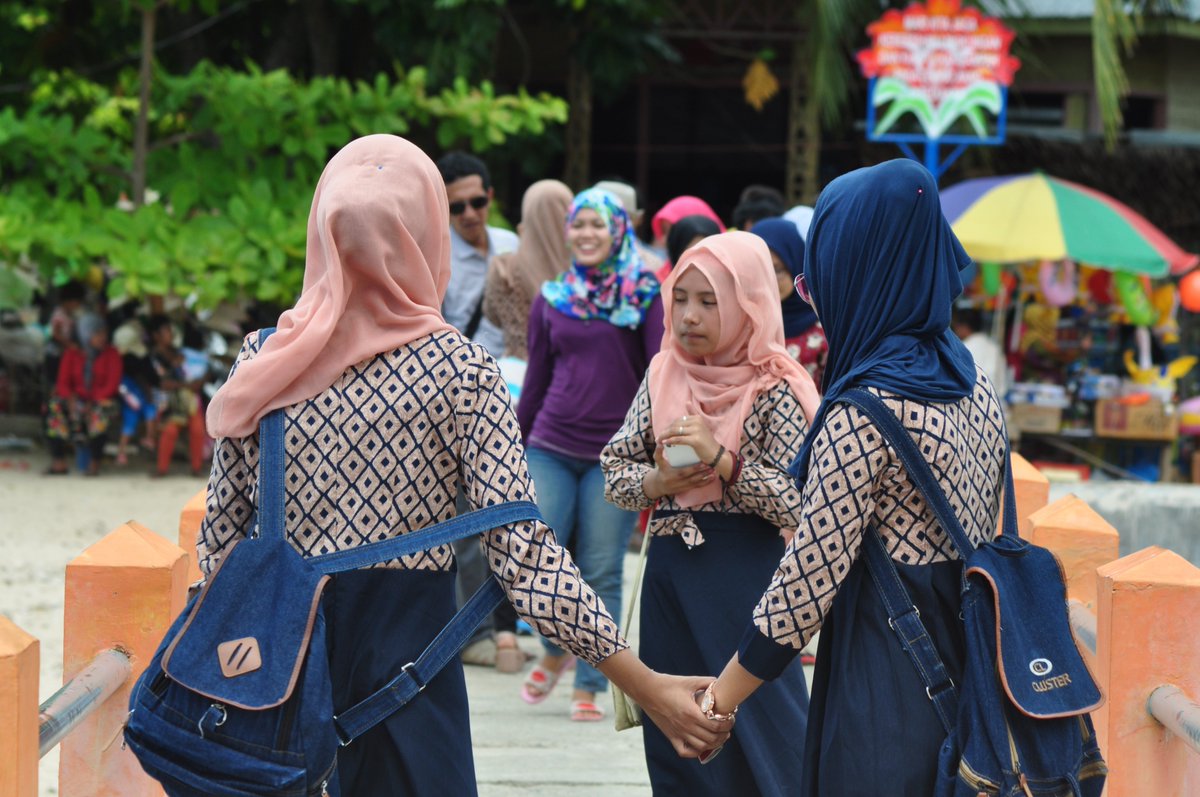 agie49_'s tweet photo. Nama : Rifki Rifaldo Judul : Jabat Erat
Lokasi : Pantai Carocok
Kategori : Umum, Padang @foto_setiakawan #Setiakawan2016 #fotomenembusbatas https://t.co/daPLF8uou5