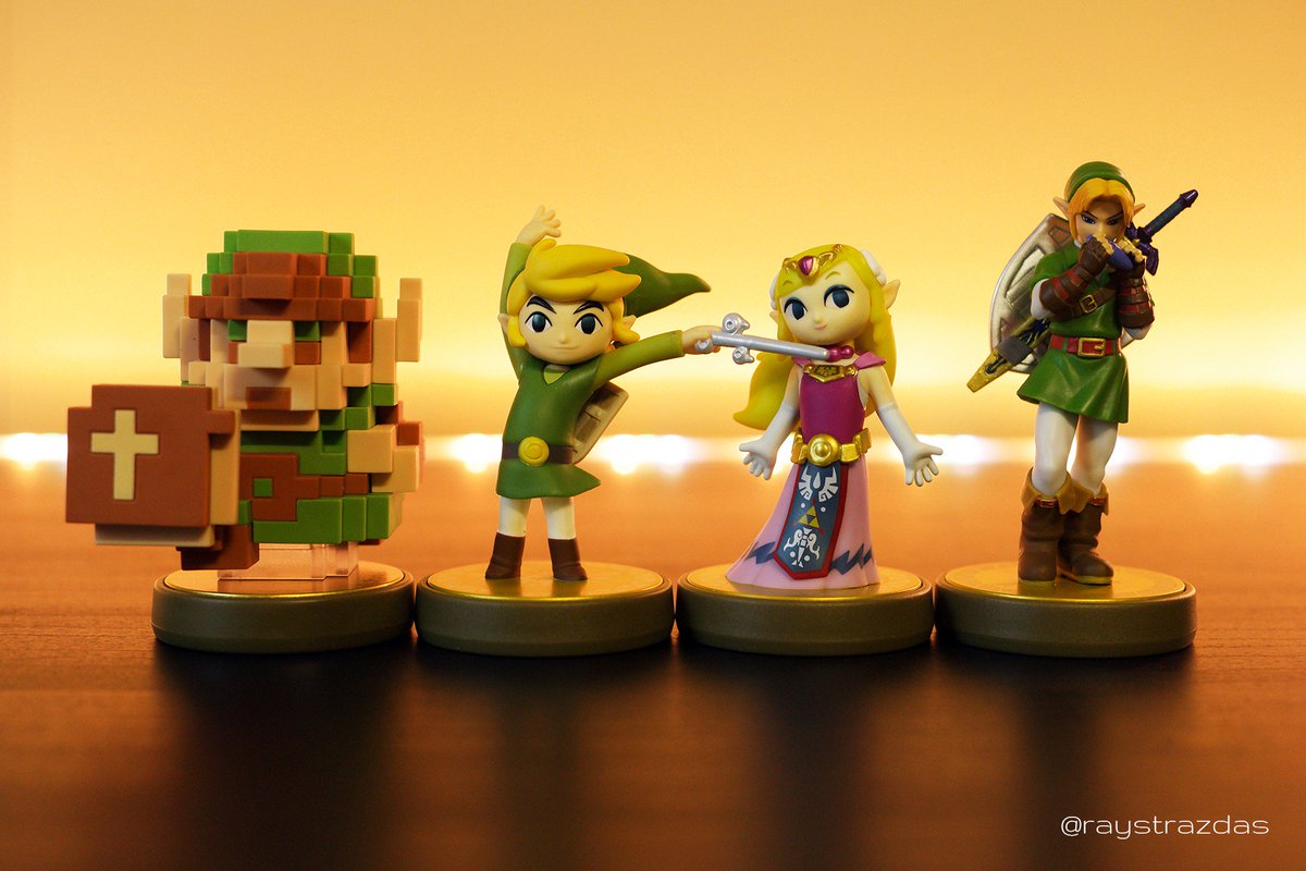 raystrazdas's tweet photo. The 30th anniversary Zelda #amiibo are incredible!! New video dropping tomorrow in 4K! Thanks @NintendoAmerica 😊🔥 #zelda #freeproduct https://t.co/FlunXezy06