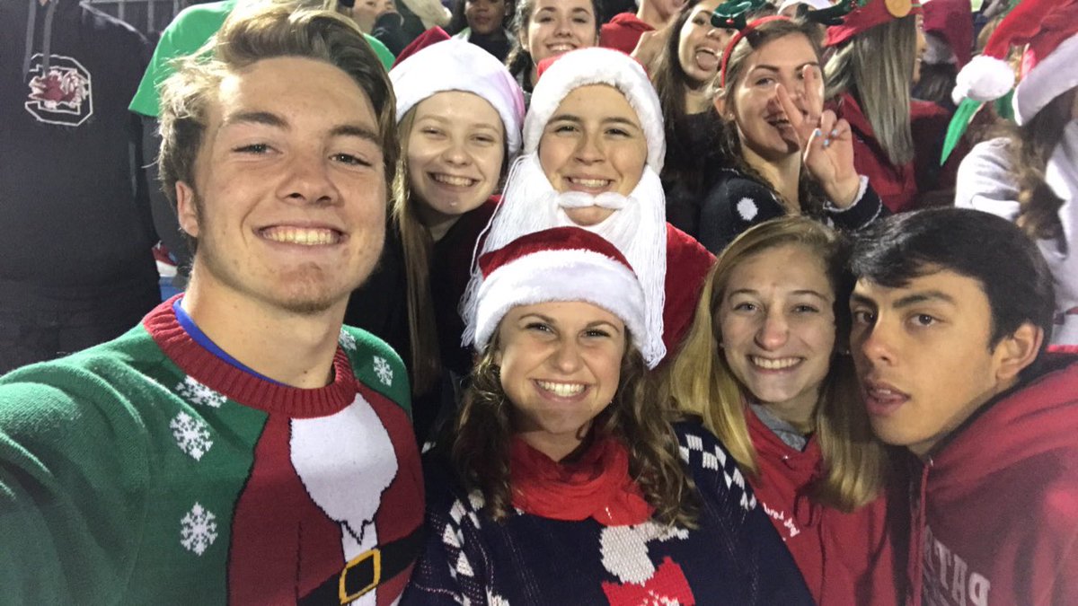 Abby_White0440's tweet photo. #fdchristmas game was a success π https://t.co/S0ZzHtrZha