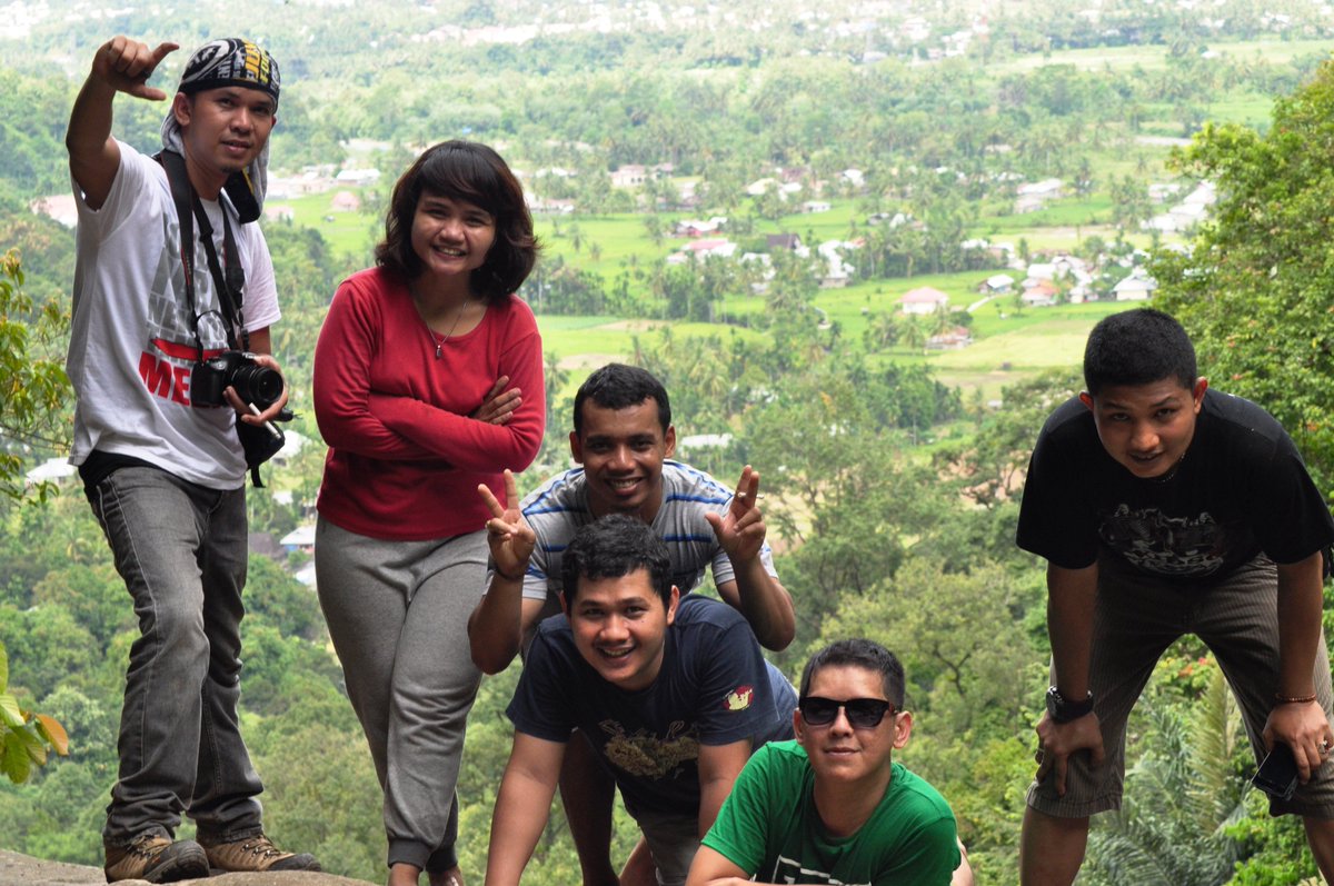 agie49_'s tweet photo. Nama : Rifki Rifaldo 
Judul : Senyum Kebersamaan
Lokasi : Sarasah Baringin
Padang 
@foto_setiakawan #Setiakawan2016 #fotomenembusbatas https://t.co/6dNyNSvuzu