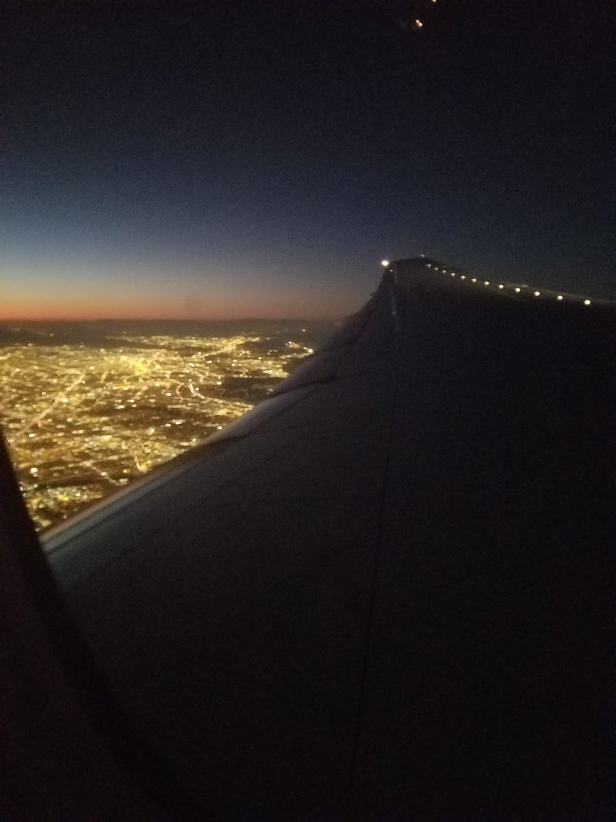 InFlightAlex's tweet photo. @united loving the #inflightWiFi and fabulous crew on my LAX>LHR flight!!!!! https://t.co/nPs8ZxVujo
