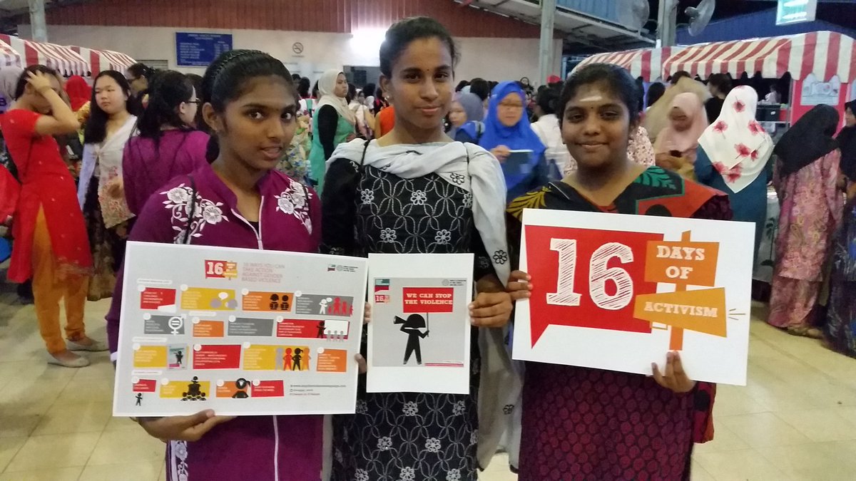 pputerimy's tweet photo. Negeri Sembilan #GirlGuides at #IGGCC2016 Centenary Camp support #16DaysOfActivism against Gender-based Violence #16days #16ways https://t.co/dZnTcvDa3B