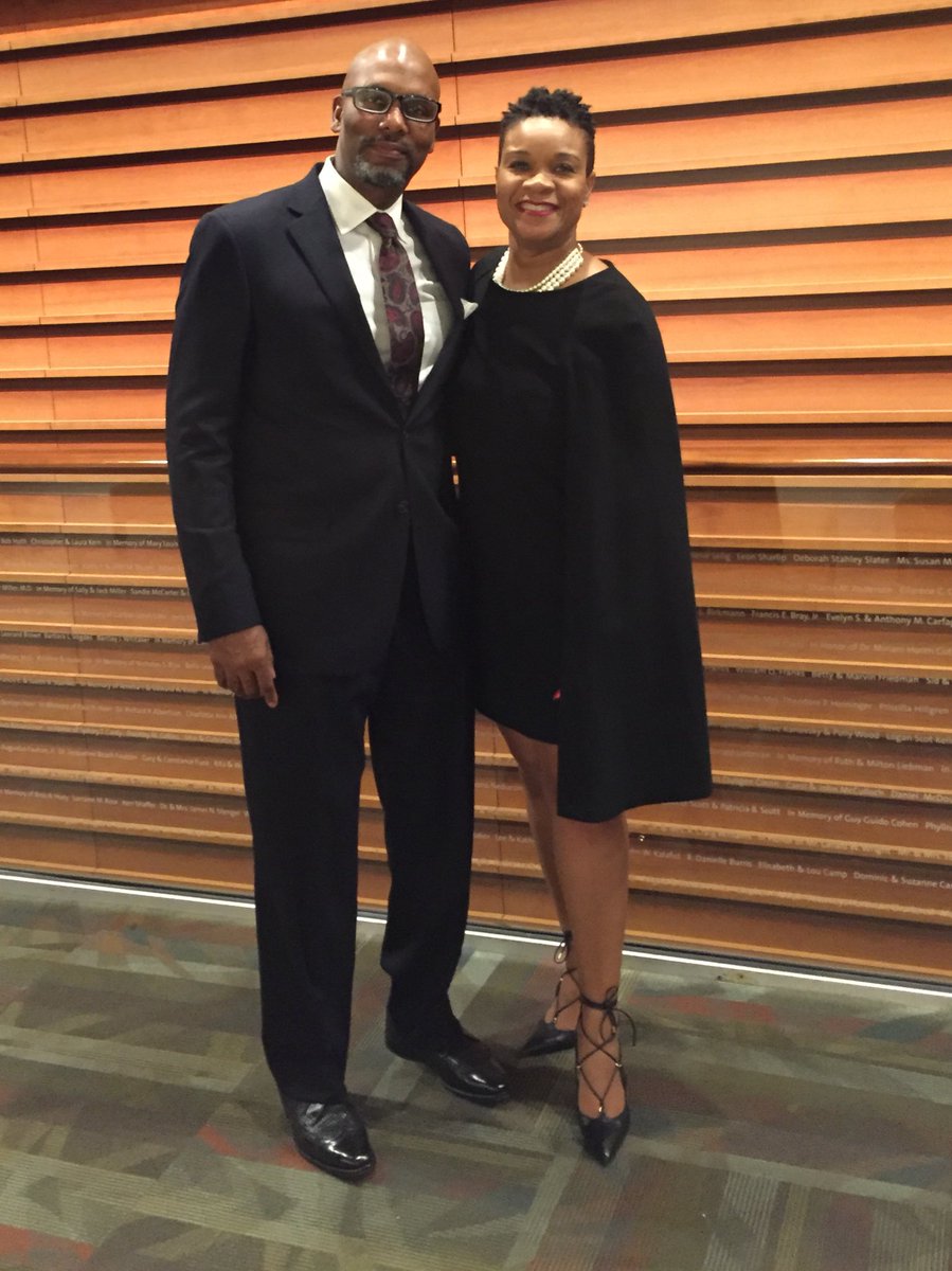 MrsBigSarge_AF's tweet photo. Date night with Honey! @KimmelCenter @ThePhillyPops https://t.co/PHi21hnY71