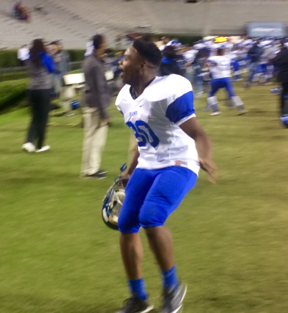 stu_mccann's tweet photo. #Ramsay defense stops #Opelika on 4th-and-1 w/ 1:15 left. Rams lead 21-16 #6AFinal #Blitz3340 @abc3340 https://t.co/zgDQA7DqTm