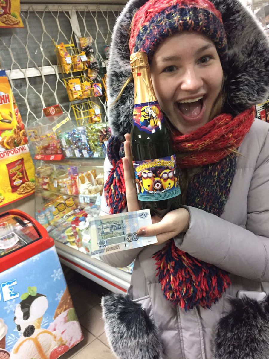 algoldes's tweet image. счастливая алиса, когда @anadeko01 и @haslerma купили #шампусенок