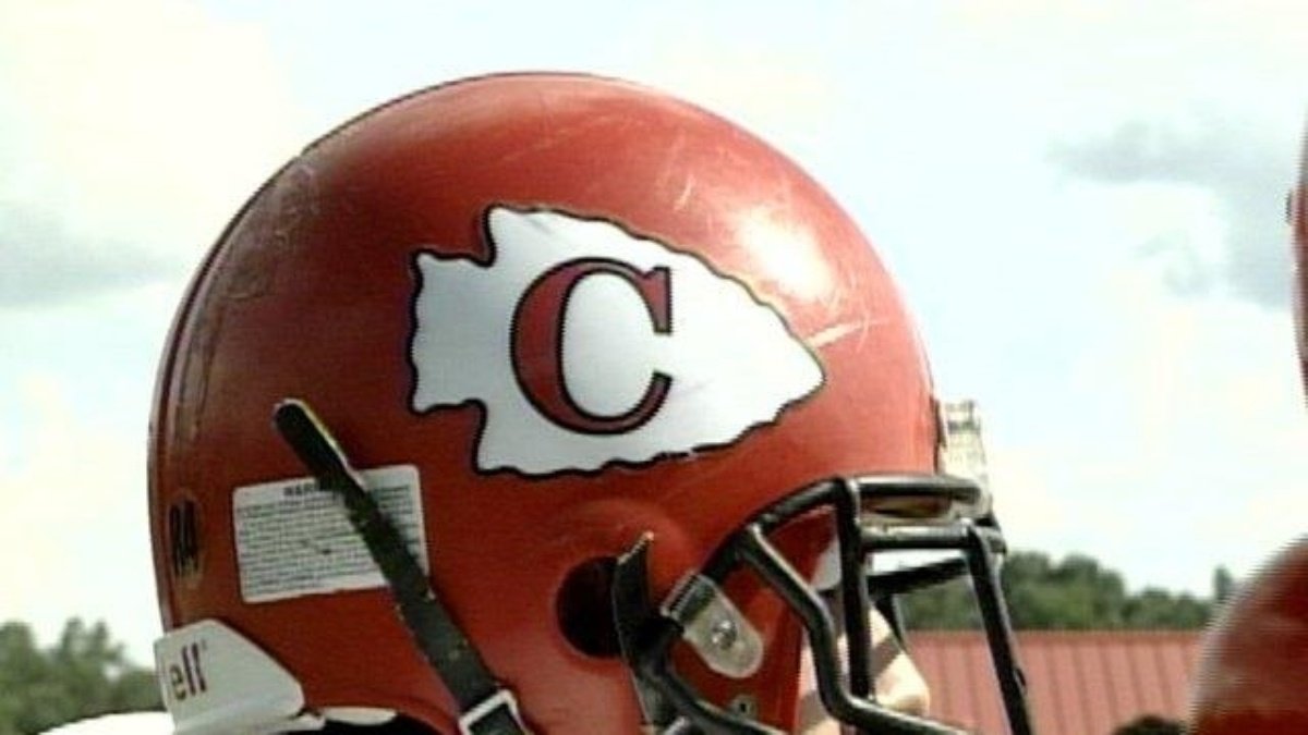 16WAPTNews's tweet photo. Clinton Arrows are state football champs https://t.co/E7zhdUq0nR https://t.co/eP2fMUSJ1o