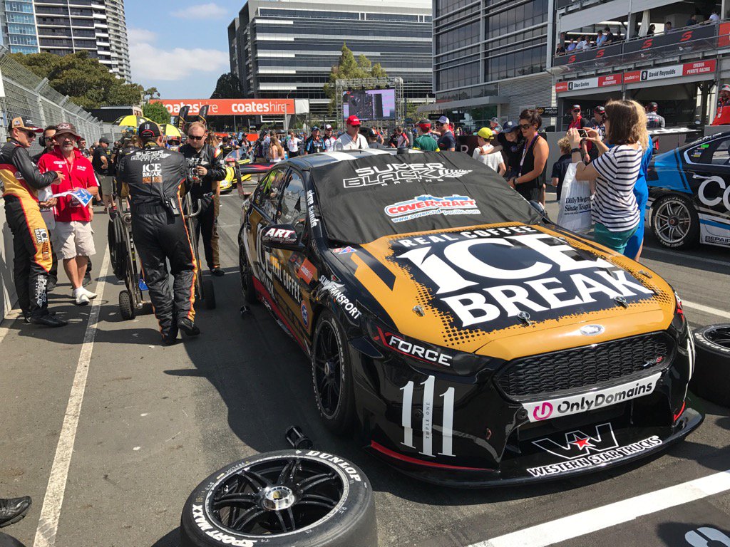SuperBlackNZ's tweet photo. Race 28 is about to get underway. #VASC https://t.co/ss4T4Us7Pv