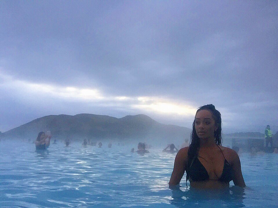 Compass_Q's tweet photo. Blue Lagoon
#bluelagoon #reykjavik #iceland #travelmore #travelphotography #blacktravel #solotravel #geothermal #grindavik #melanin #wander https://t.co/VnRMbixXrx