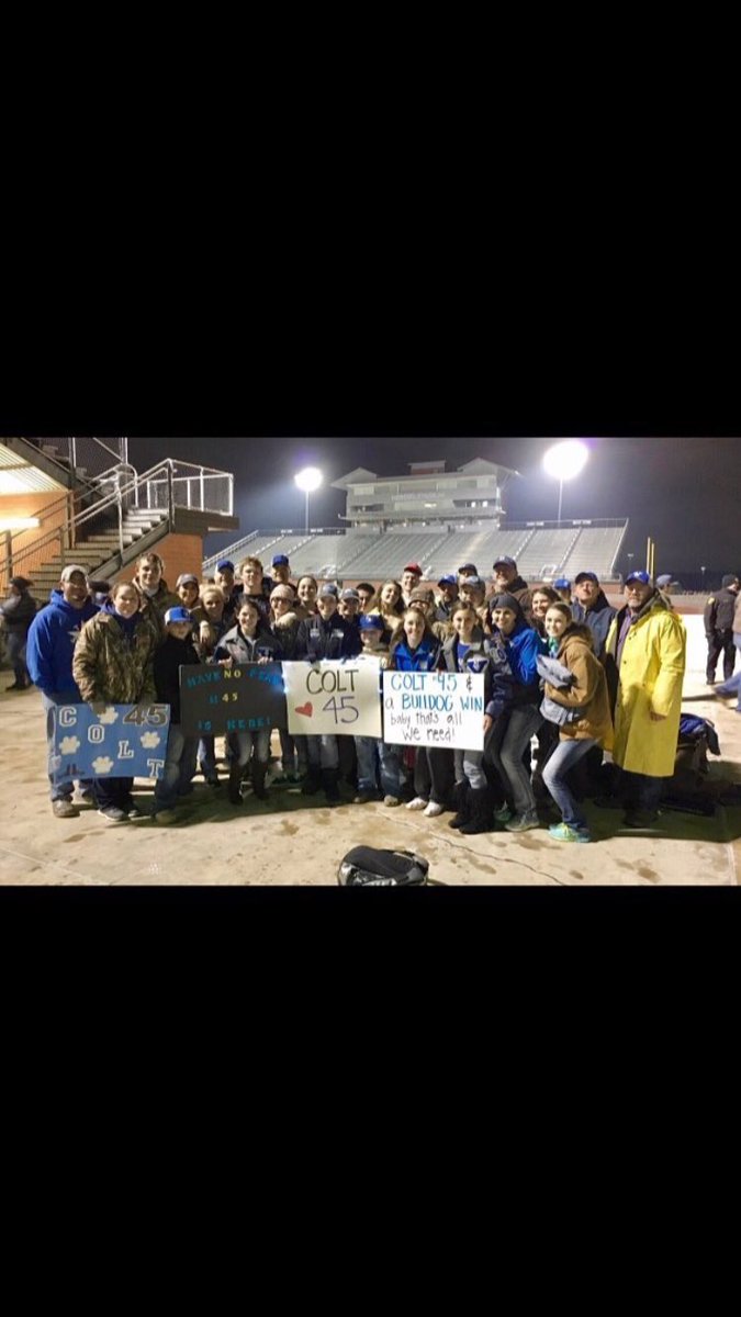 jayla_morris01's tweet photo. We ๐ our #Colt45 !! Great job tonight, Bulldogs!!๐๐ #Round5Bound https://t.co/LLTcuuxnjc