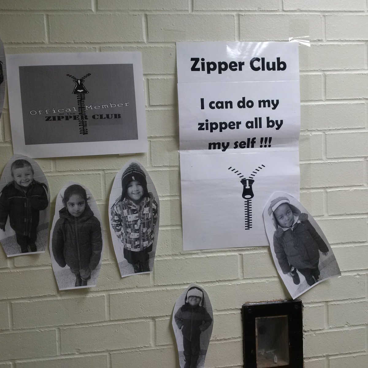 StAlfredEagles's tweet photo. #winteriscoming #ZipperUp https://t.co/2pFmETDuJ4