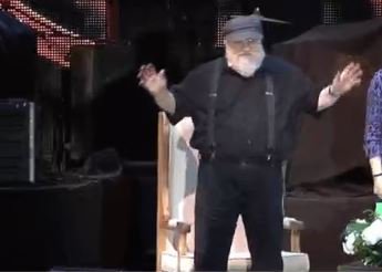 nmas's tweet photo. George R.R. Martin se encuentra en México para participar en la #30FIL https://t.co/npa3tWJVXo https://t.co/4Lm7dNG5JW