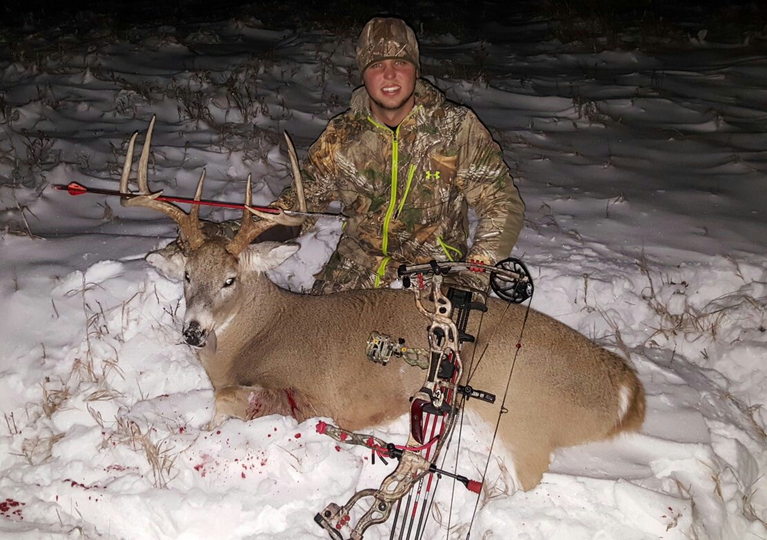 NN_Outdoors's tweet photo. Dalton got it done tonight! First deer with his new hoyt carbon spyder! @HOYTARCHERYInc  @UAHUNT #ND #passion #lovetohunt #nnation #BBD16 https://t.co/P38GXsk4lg