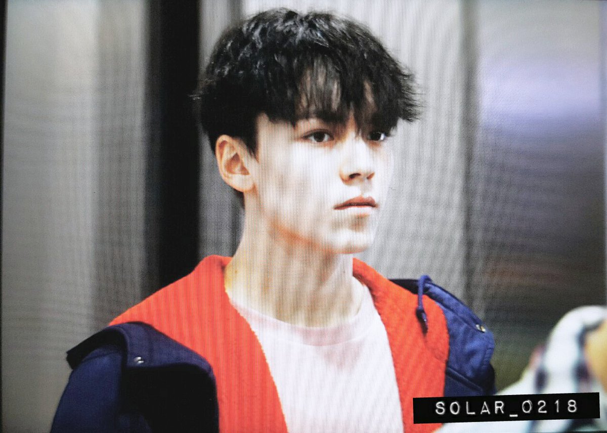 solar_0218's tweet photo. 161203 #버논 #세븐틴 삥크>~<💕💕 https://t.co/V6AIPpG6rq