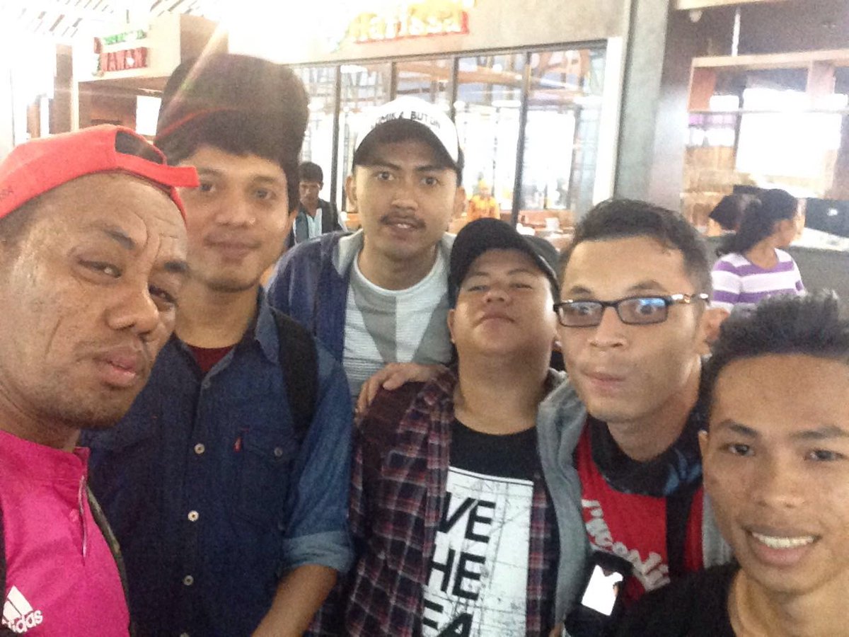 StandUpComedyCelebes tweet media