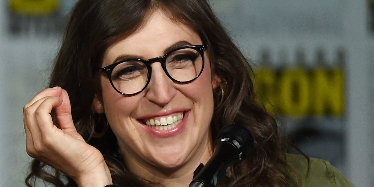 Mayim Bialik is adorably clueless when it comes to dating http://huff.to/2g...