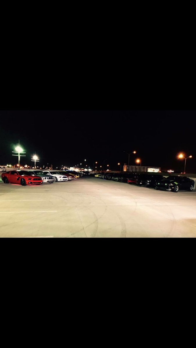 swaggyrez's tweet photo. We was deep tonight... #PCMUSTANGS https://t.co/JDP3Mmlmuo
