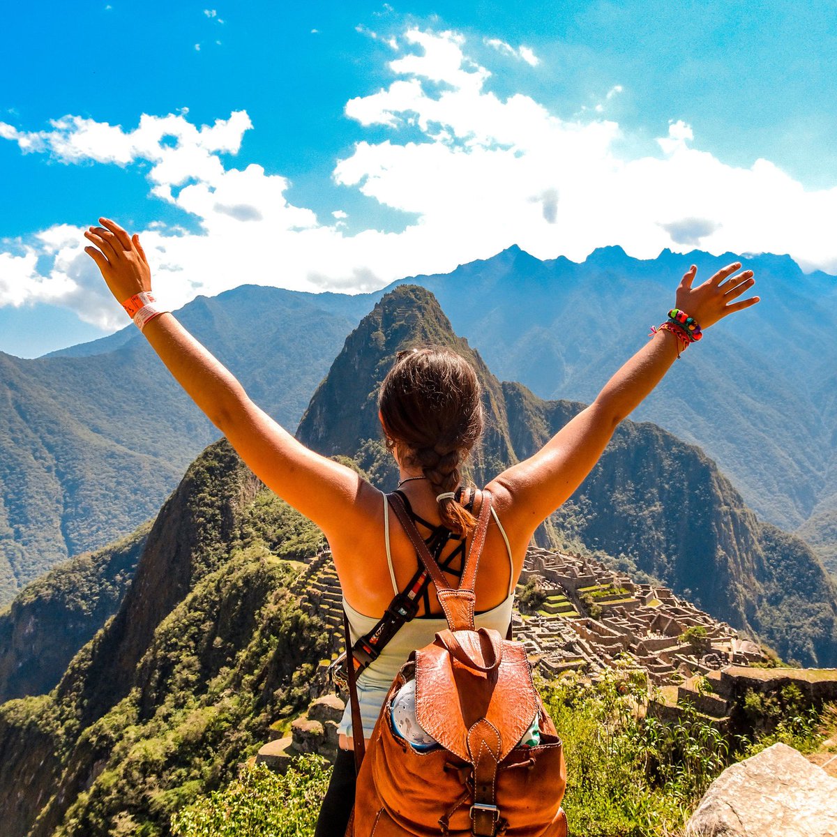 Spending Money on Experiences Makes You a Better Person health.com/mind-body/buyi…