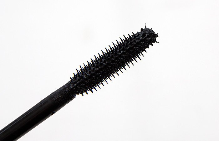 5 Surprising Ways of Using Your #MascaraWand bit.ly/2dgKSuv ,#makeup