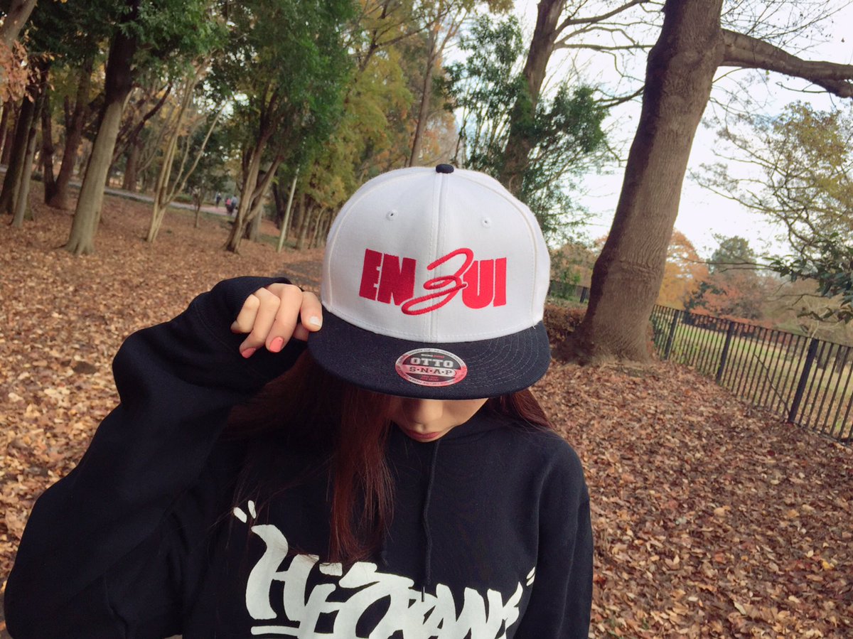 gogohitrans's tweet photo. ■ENZUI CAP
ブラック&ホワイト
¥2800
延髄ひぇーい☆
※在庫残り4枚
#hitrans #キャップ #延髄 https://t.co/iFHtDiSYSM