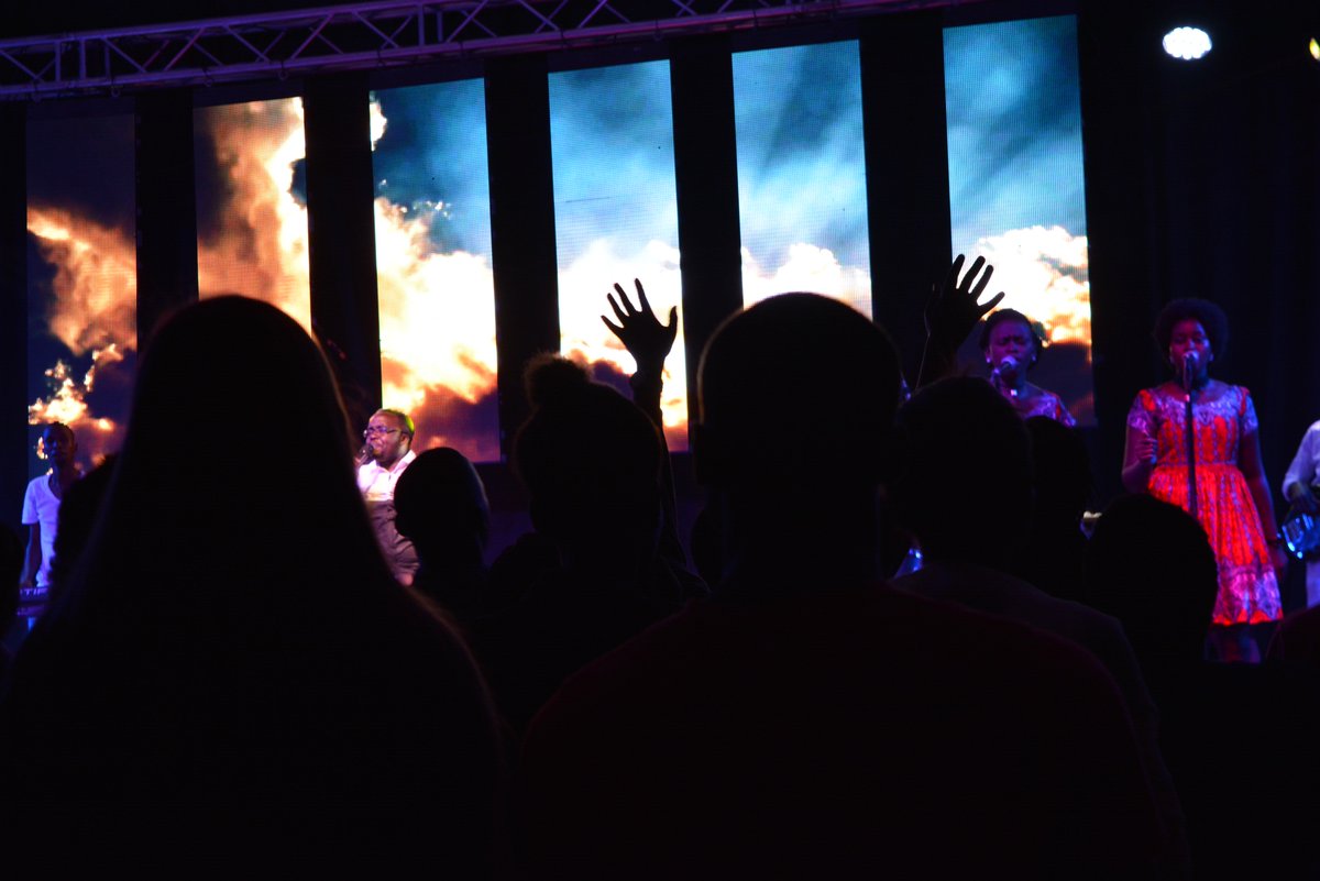 UgGospelLife's tweet photo. "May the darkness never comprehend the light & life of Christ in you." - Brian Lubega after #BrianLubegaLive #AmazingGraceConcert https://t.co/IDRTLW9Hyy