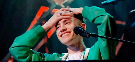 YearsNYearsPT's tweet image. His smileRT = VOTE#MTVSTARSYEARSANDYEARS