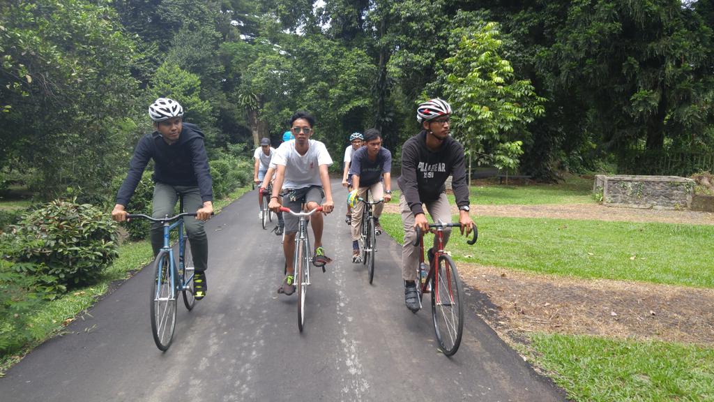 thrivinggood's tweet photo. Hari ini mantap gan β‘ #CyclingOnWeekend #BGRfixedfaction https://t.co/tEgice3lFs