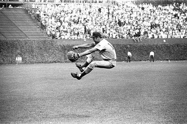 cehenley's tweet image. Ronnie, it's been six years since you left us and we miss you every day. The boys did it for you this year 💙 

@Cubs #ronsanto #RIP #ahjeez