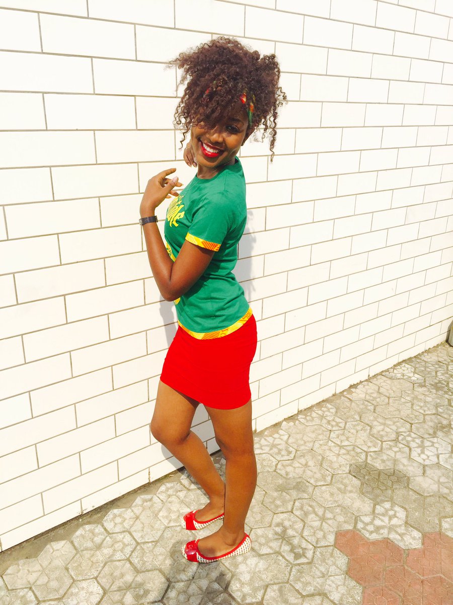 Div_Niancy's tweet image. Lionne Indomptable du swag et fière de l'être! Prête pour la finale qu'on va win et vous? 😁😎🇨🇲 #CANFE2016 #CMRNGA #AWCON2016 #TT237