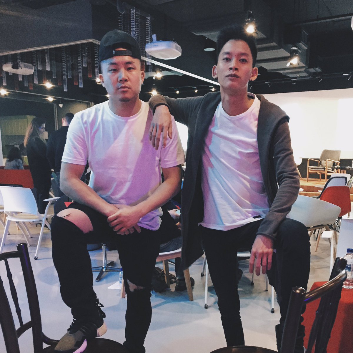 TrulyNoah's tweet photo. Striking our best 'Ah Beng' pose with David Fung. #SPARKbyMaker https://t.co/u8o1IWHGVH