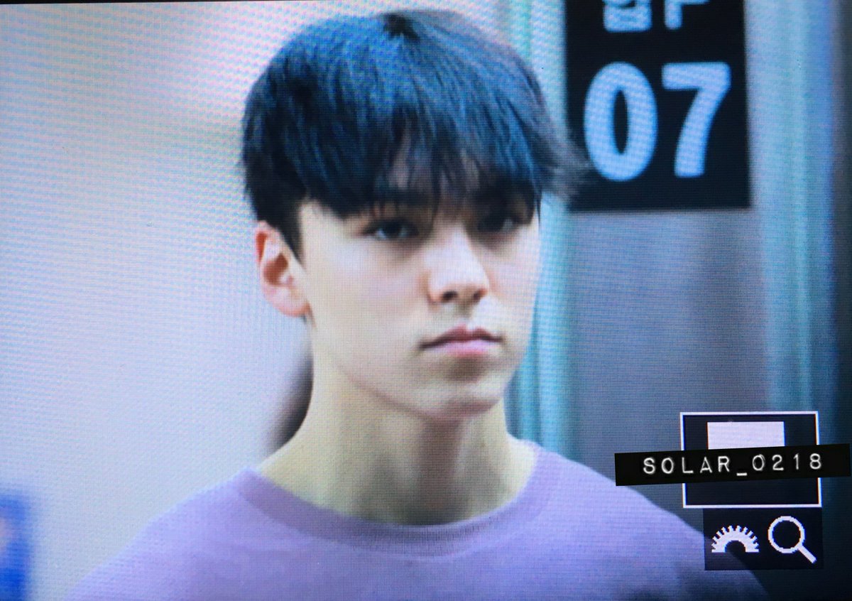 solar_0218's tweet photo. 161203 #버논 #세븐틴 넘넘 수고했고 푹 쉬쟈😥 https://t.co/HWEacl1aon
