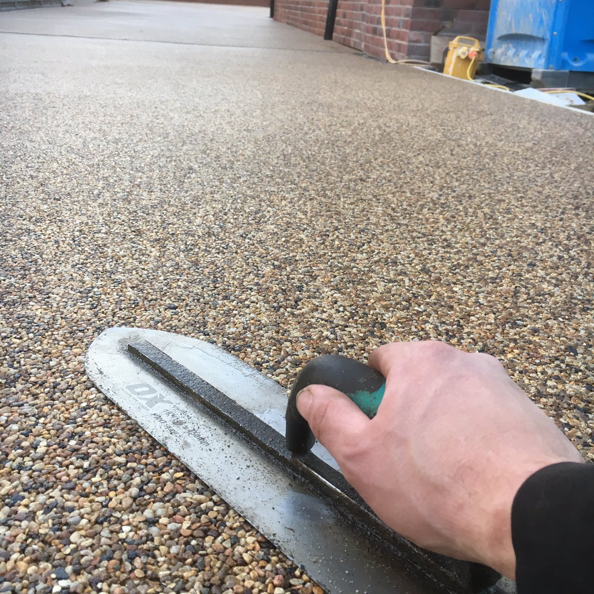 245m2 of resin bound gravel finished this week in London! #resin #BALI #landscaping