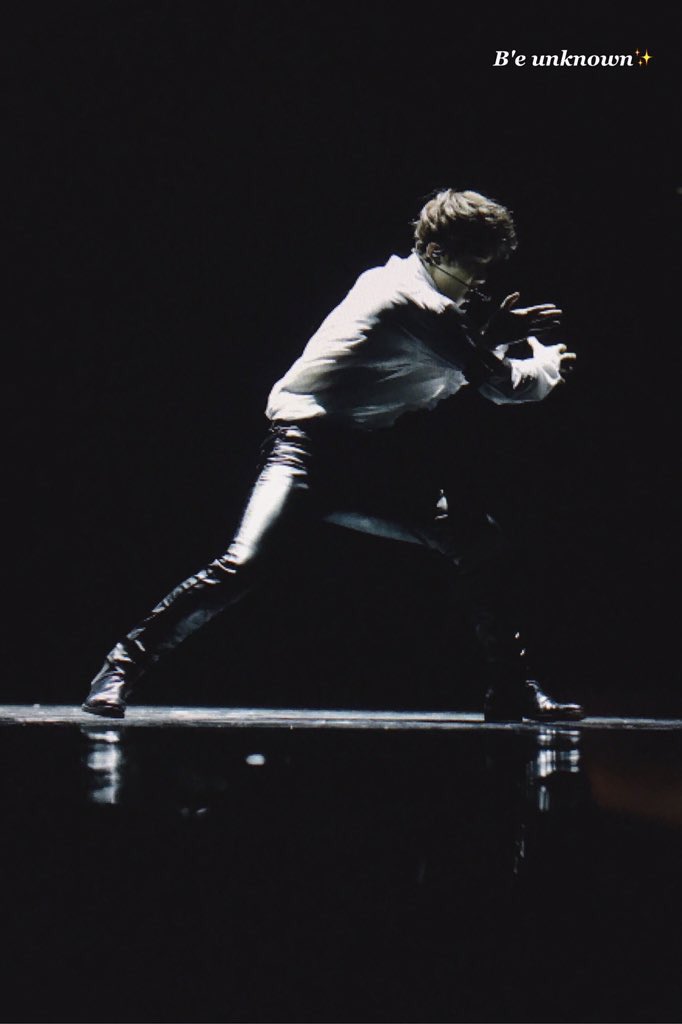 _BBOPEEP's tweet photo. พี่แจวอนพูดถึงการเต้นของแบคฮยอนในปี 2012 
"เขาต้องซ้อมมากกว่าคนอื่นเพิ่มอีก 2 ชั่วโมงทุกๆวัน เขาไม่ใช่สไตล์ก.เต้นที่แข็งแรง แต่เขาคือศิลปะ" https://t.co/iJyVPLOpy7
