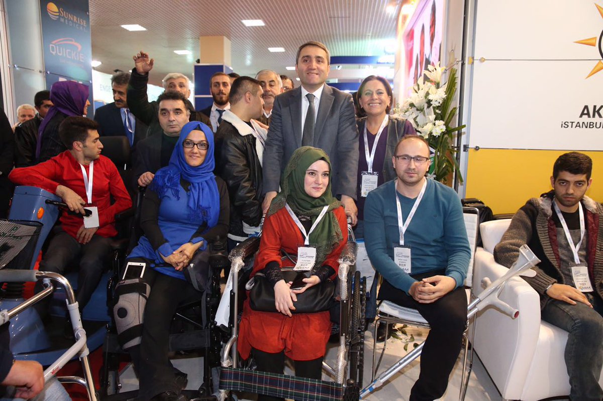 SelimTemurci's tweet photo. #3AralıkDünyaEngellilerGünü vesilesiyle tüm engelli kardeşlerime saygı ve sevgilerimi sunuyorum. https://t.co/mHlYaCJUH2
