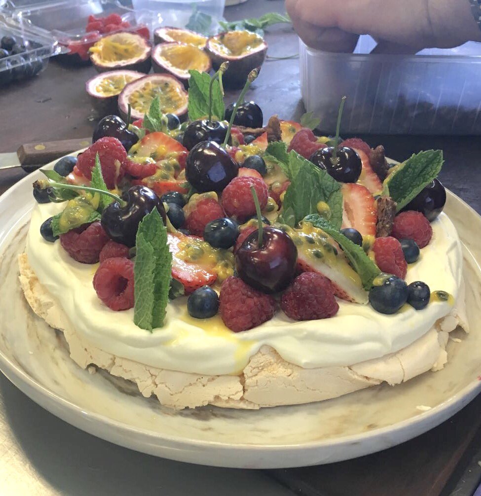 ThePressClub's tweet photo. Simplicity with the wow factor: Pavlova with summer berries and passionfruit
#christmasmasterclass @PressProjects https://t.co/h3AKI78uHf