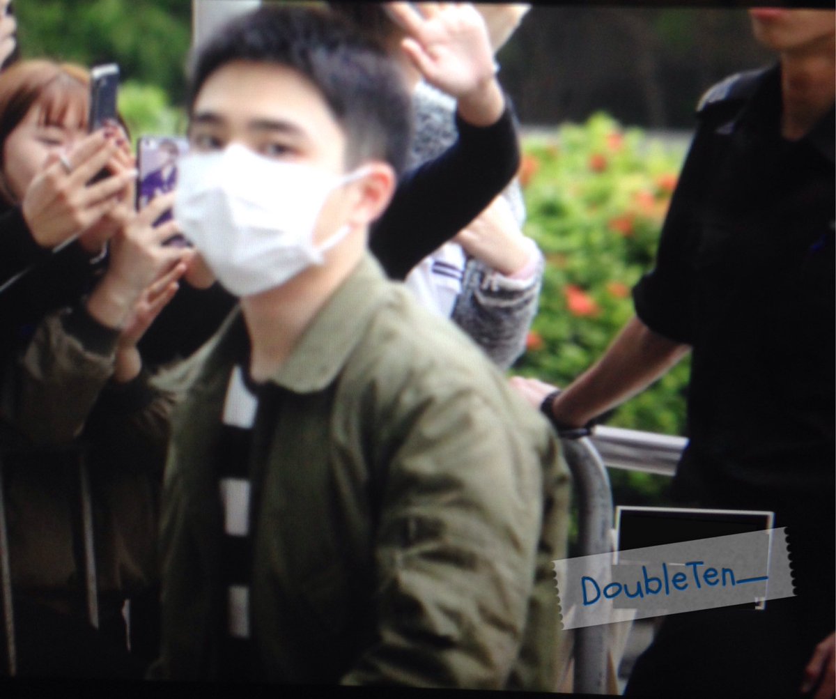 DoubleTen_'s tweet photo. 20161203 HKG➡️ICN 
#D.O. #EXO #도경수 https://t.co/Sql0KCBJZG