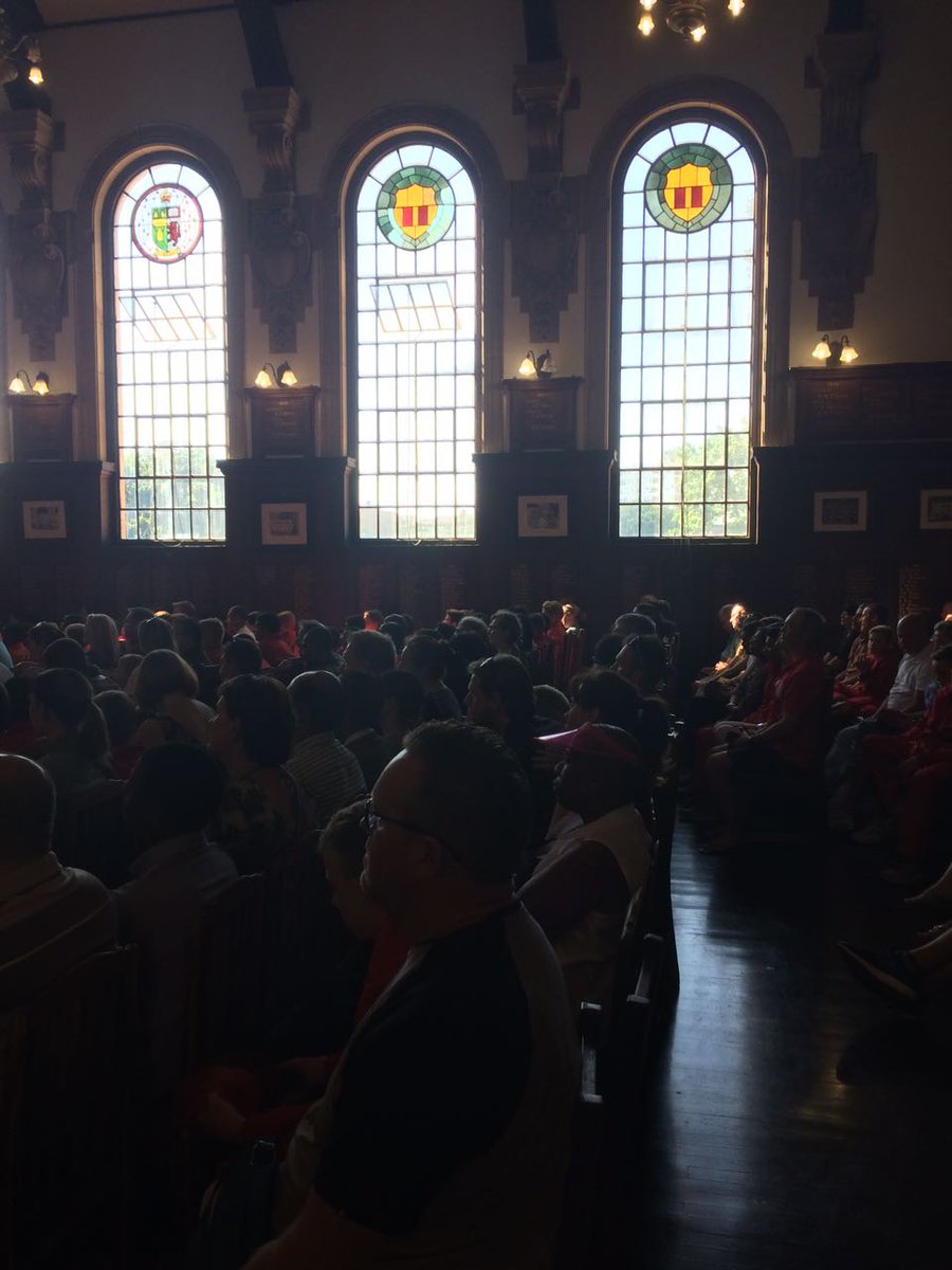 KingEdVIISchool's tweet photo. #RedOrientation Welcome of 2017 #DayScholars Gr 8's & parents #redjourney #redexcellence https://t.co/DkehPJ19WH