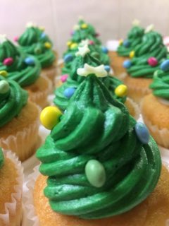 FriendsWhLibGdn's tweet photo. #Songs&amp;Rhymes for #under5s,crafts for older ones,#cake for everyone #FamilyFun #WhickhamLibrary @GatesheadLibs today https://t.co/69zBSxiCR6