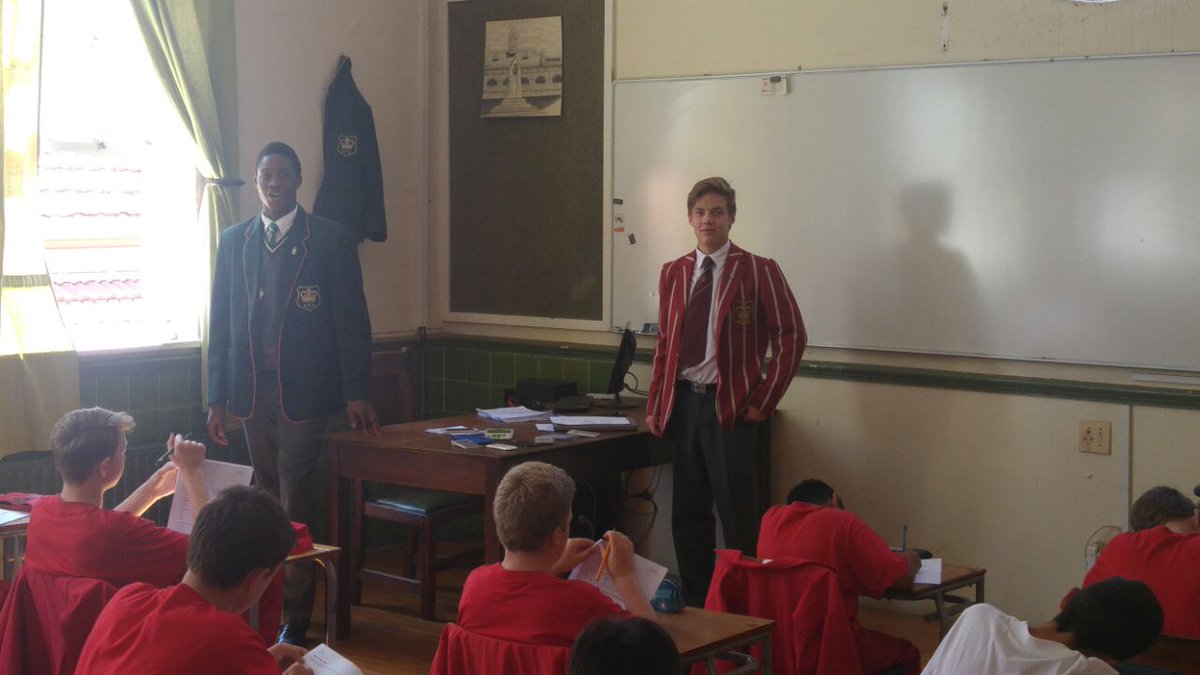 KingEdVIISchool's tweet photo. #RedOrientation @KingEdVIISchool Grade 8's doing a bit of #braingym & intro by 2017 prefects! https://t.co/vViKZSn4rU