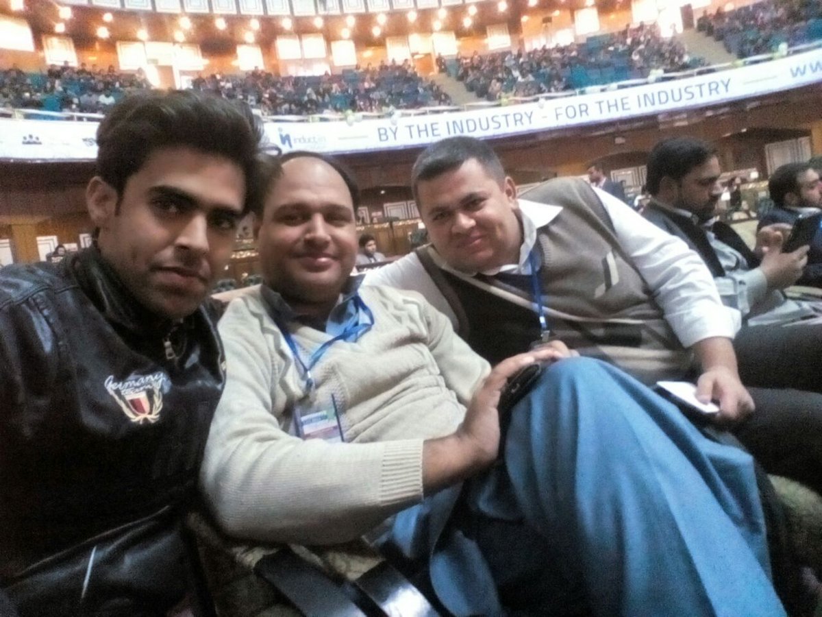 MahaRasheed96's tweet photo. #LCLconfrence good to see our team members in such a big conference... https://t.co/lIaaiSvntC