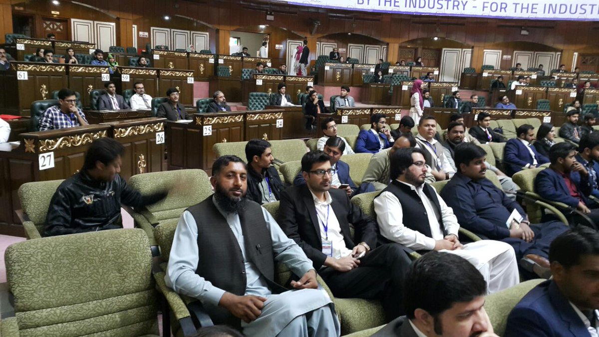 MahaRasheed96's tweet photo. #LCLconfrence good to see our team members in such a big conference... https://t.co/lIaaiSvntC