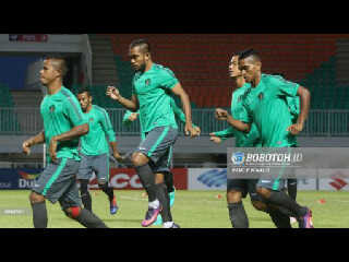 FOTO GAYA BUUK ANYAR ZULHAM ZAMRUN