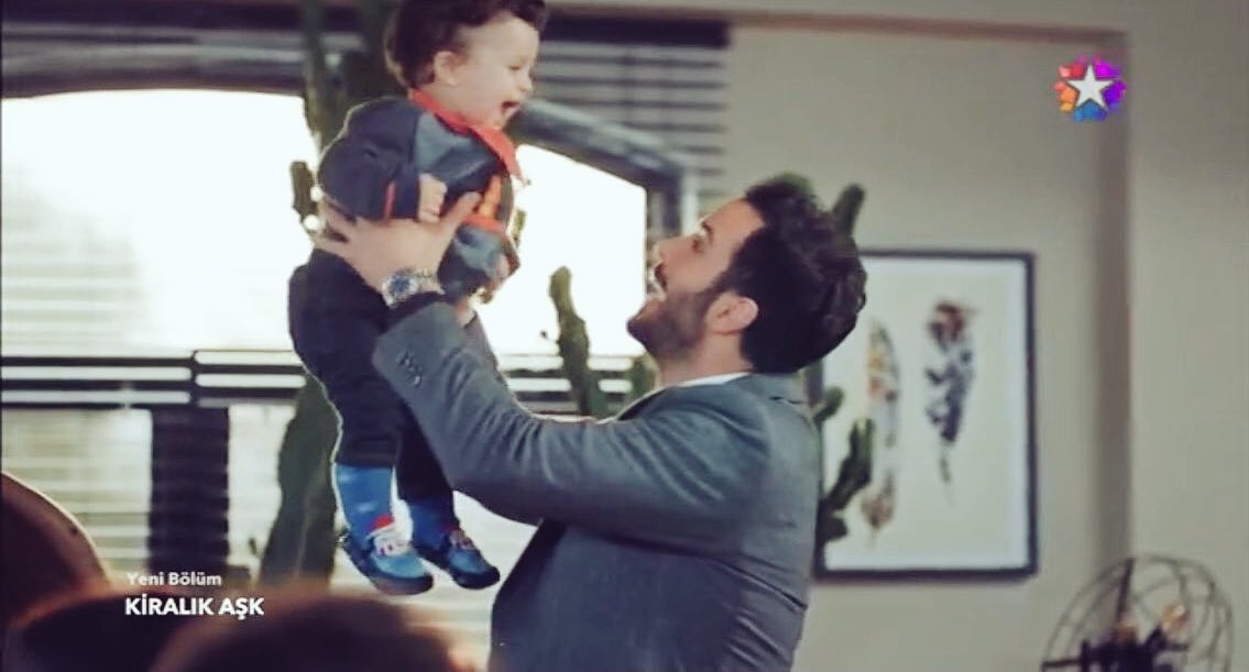 JuniorIso_KA's tweet photo. Reytingler sonucunda KA FANLAR #KiralıkAşk 🤘🏻😍 https://t.co/AGH6SwY2U2