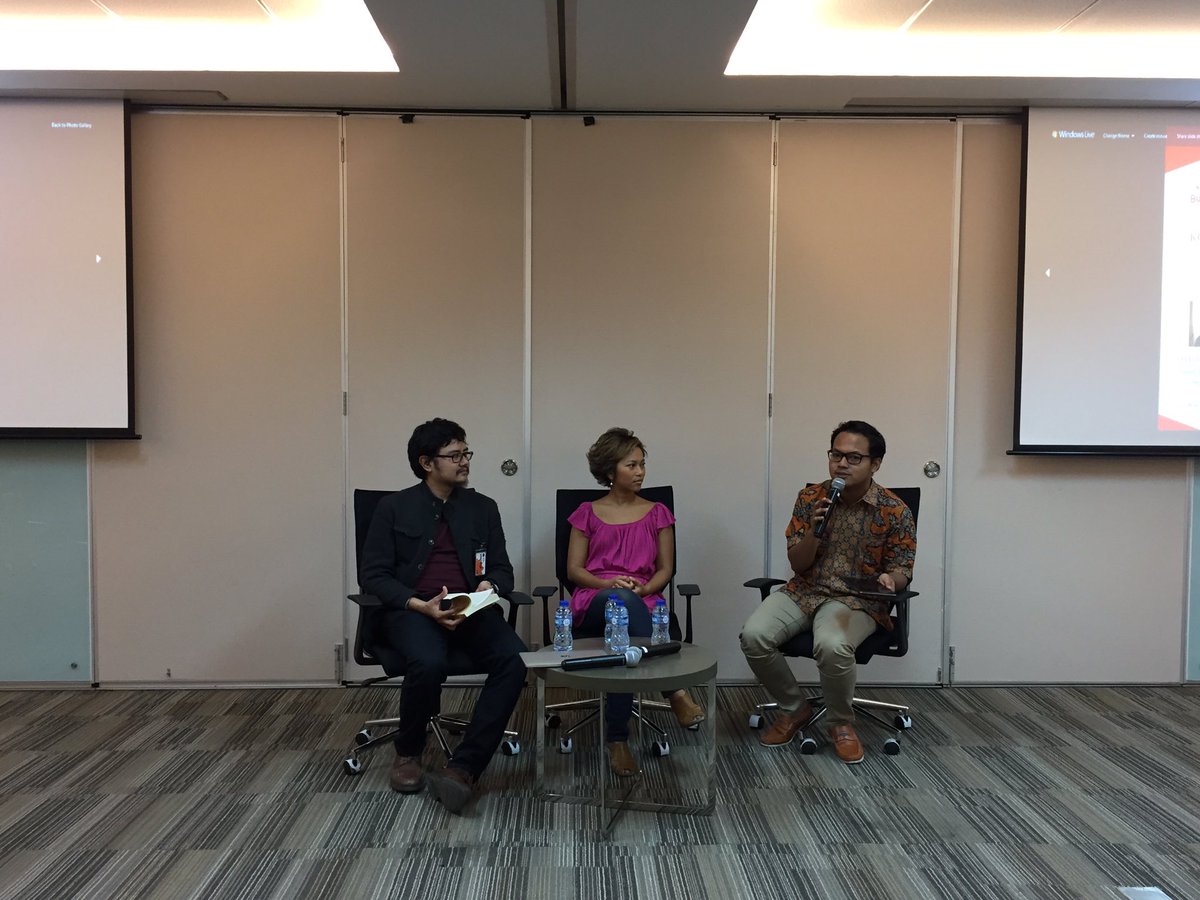 pembicara kita di #TemuKomunitas @idberkibar siang ini: <a href="/ShafiqPontoh/">IG:ShafiqPontoh 🌹🌺</a> dan <a href="/nilatanzil/">Nila Tanzil</a>