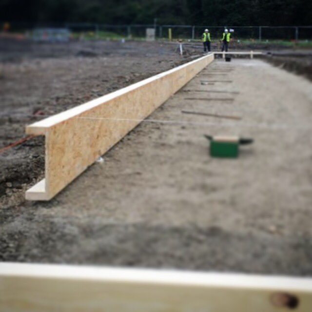 modularcubed's tweet photo. The M3 team setting up #formwork for #concrete #ringbeam on new #saltbarn project for @DunstableTC with @morgansindall and @ToroShelters https://t.co/1yp4pyVtDw