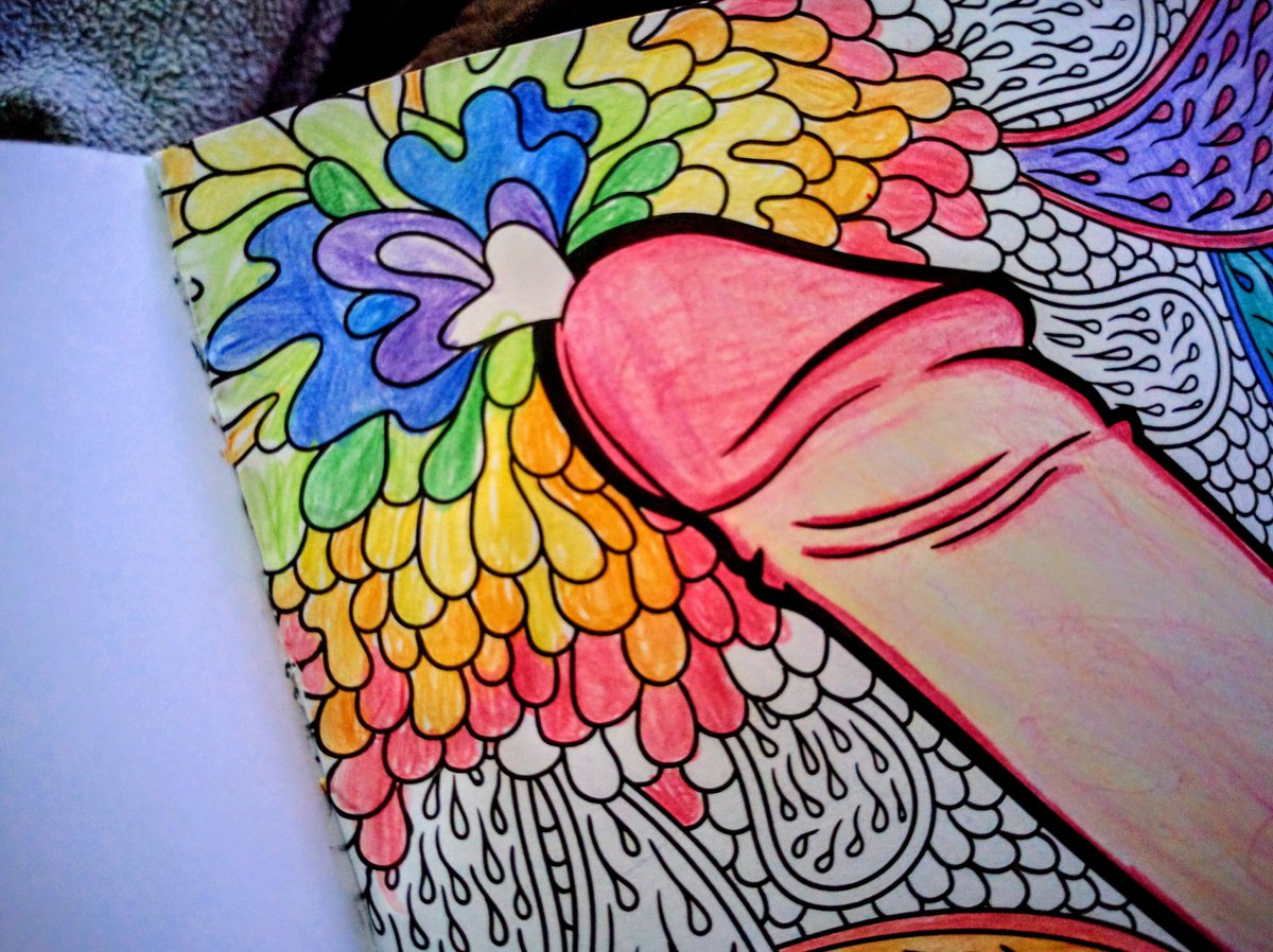 HystericEm's tweet photo. Just started my @colourmesexy colouring book. Quite entertaining already 😆 https://t.co/yoLgj7wT09