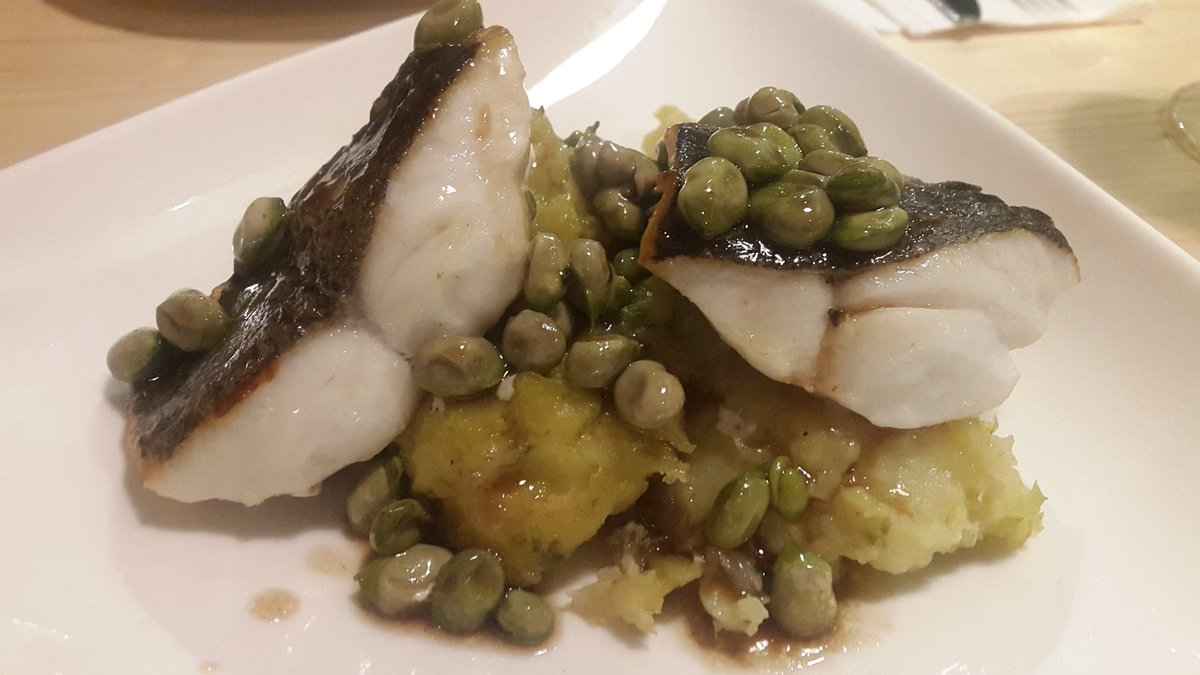 tonicruzgon's tweet photo. Si venís por Tarragona os recomiendo que probéis el restaurante #Almosta Extraordinario todo,especialmente el Negret con verduras.Una pasada https://t.co/bP3k2GuBtf