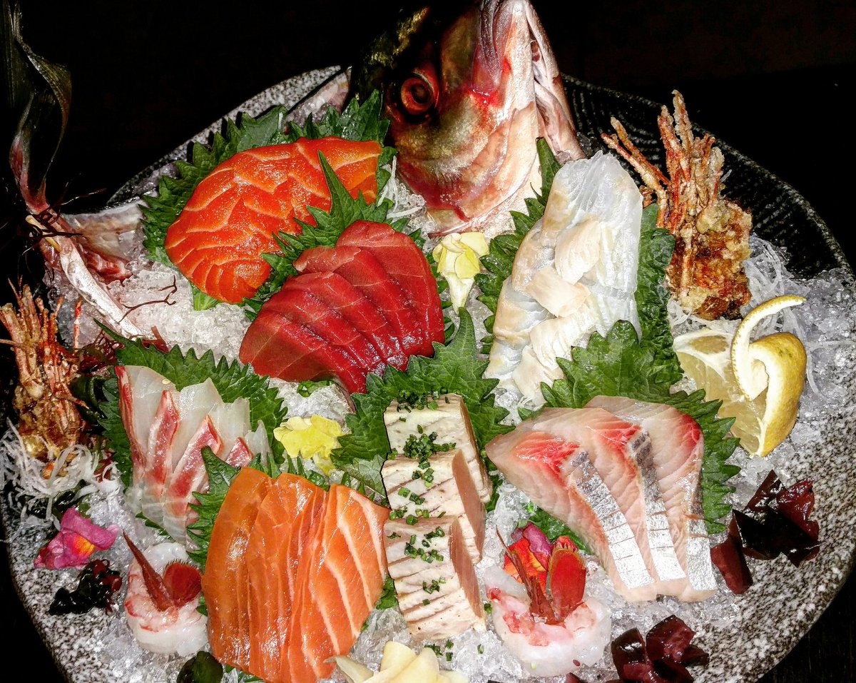 einjo_'s tweet photo. Listen... I ate this today. Including the head. #yellowaf https://t.co/Q5N8x2ifLm