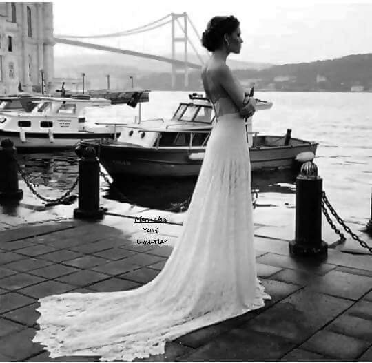 arda_sua's tweet photo. Heɾ insanın ezbeɾinde tuttuğu biɾ yalnızlık vaɾdıɾ.

____Serkan Özel https://t.co/y7F7pvLzcl
