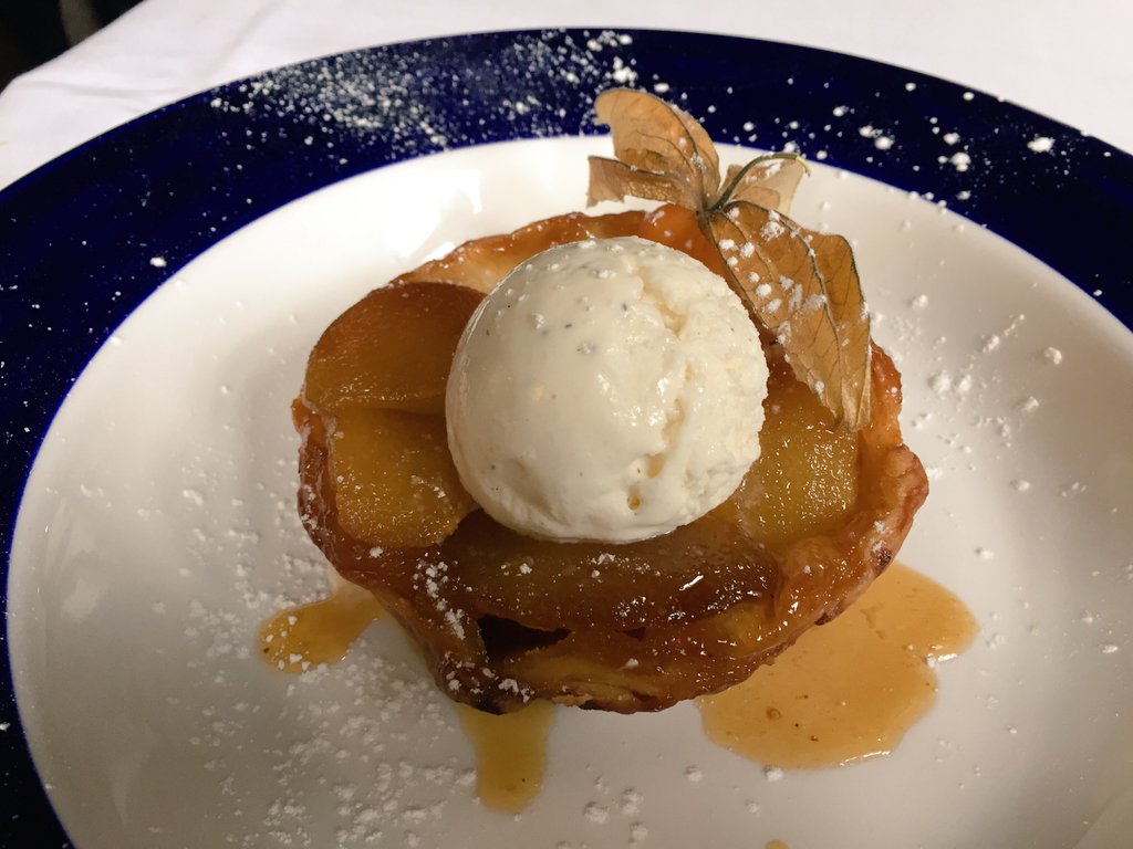 MichelinGuideUK's tweet photo. Good to see the iconic @Tontine_Hotel being given a new lease of life from new owners @provinnshotels https://t.co/NdY9n8cDDE